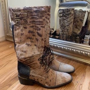 Donald J. Pliner Leopard print Haircalf boots